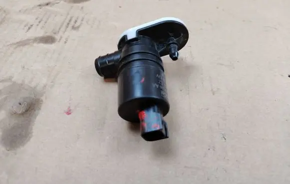 Ford Mustang Mach-E Windscreen/windshield washer pump M1PB17K624AA