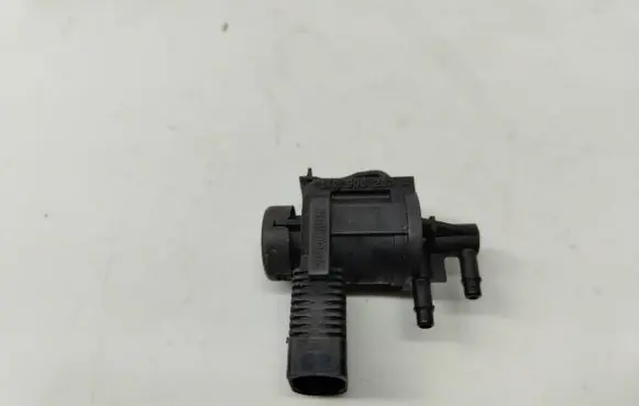 Audi A6 S6 C6 4F Turbo solenoid valve 1K0906283A