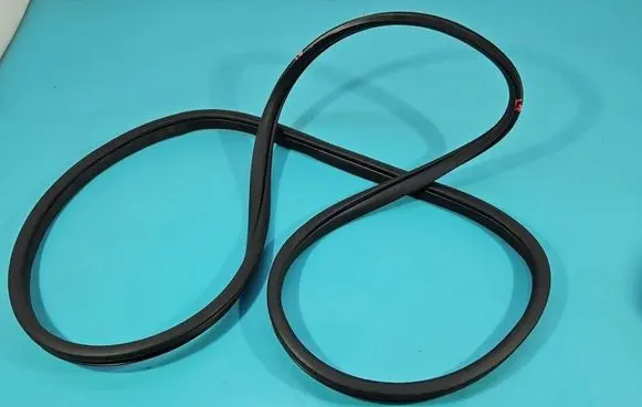 Hyundai i30 Front door rubber seal IMPRK1588205