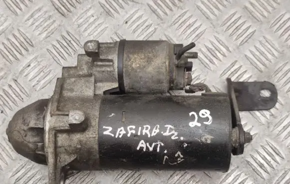 Opel Zafira A Starter motor 0001109062