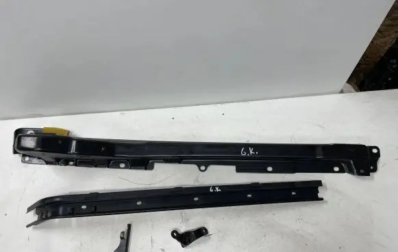 Seat Alhambra (Mk2) Roller guide/hinge set 7N0843787A 7N0843647C