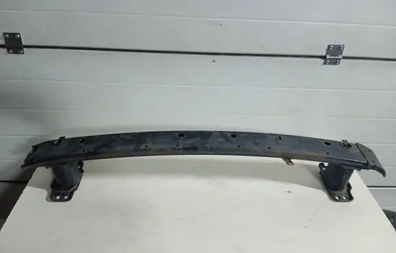 Toyota RAV 4 (XA40) Front bumper cross member 