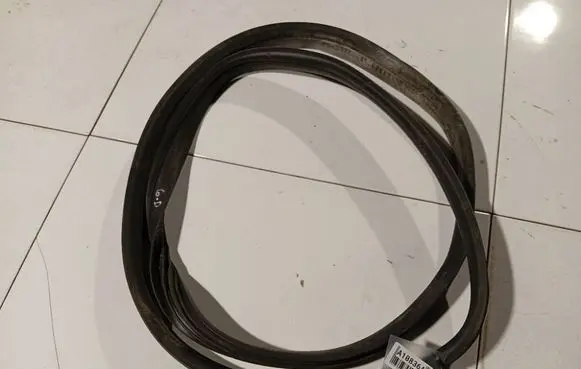Toyota Aygo AB10 Rubber seal rear door 