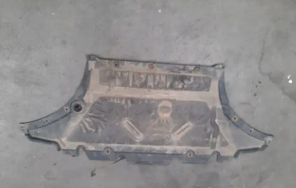 Audi A4 S4 B8 8K Engine splash shield/under tray 8K0863821S