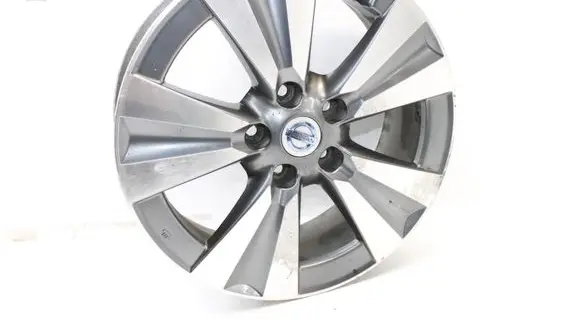Nissan Leaf I (ZE0) R12 alloy rim 