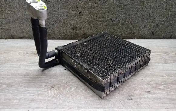 Volvo V50 Air conditioning (A/C) radiator (interior) 