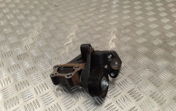 Toyota Auris E180 Engine mounting bracket 123150R020
