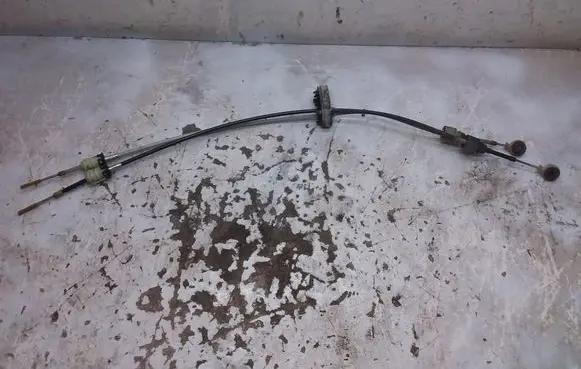 Opel Signum Gear shift cable linkage 55556279