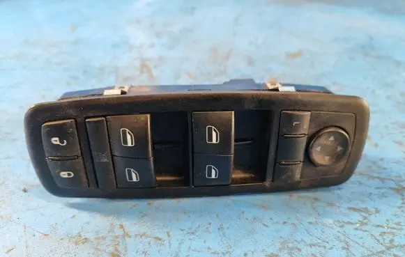 Dodge Grand Caravan Electric window control switch 68110871AA