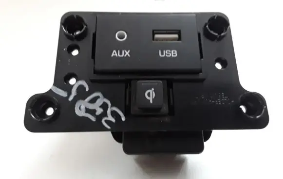 Hyundai Ioniq AUX in-socket connector MF1709070463