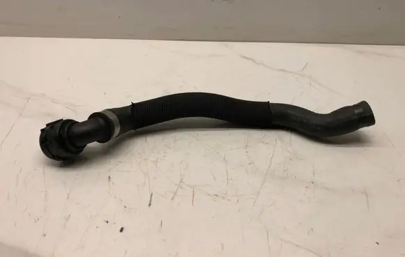 BMW 3 E92 E93 Engine coolant pipe/hose 10305924 6928591