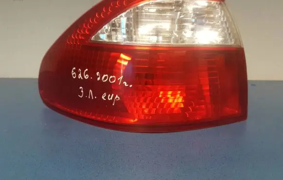 Mazda 626 Rear/tail lights 22061922