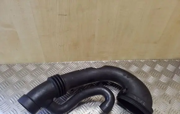 BMW 5 E39 Intercooler hose/pipe 7786002