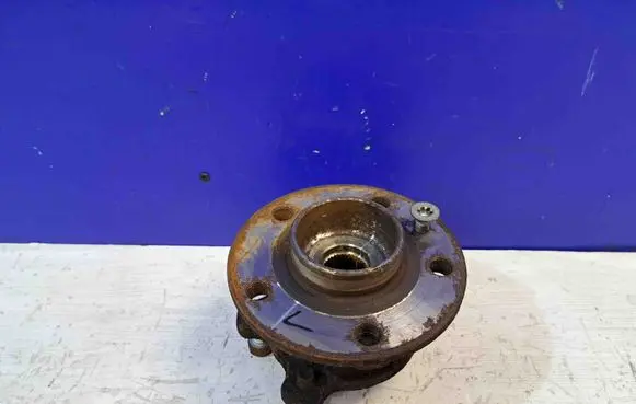 Volvo XC70 Rear wheel hub 31262356 31360027