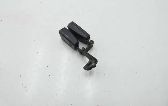 Skoda Superb B6 (3T) Middle seatbelt buckle (rear) 3T0857488 06042016