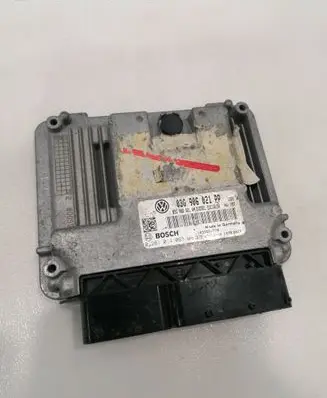 Volkswagen Golf V Engine control unit/module 03g906021pp