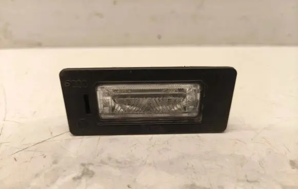 Audi A6 S6 C7 4G Number plate light 8T0943021