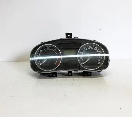 Skoda Fabia Mk2 (5J) Speedometer (instrument cluster) 5J0920911C