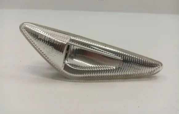 BMW X5 E70 Front fender indicator light 7171007 63137171007 7267977