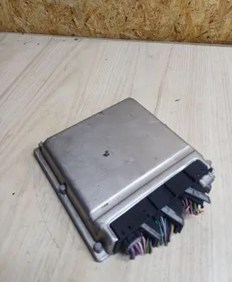 Mercedes-Benz C W203 Engine control unit/module ECU A0001535279 28RTF000 0281010851