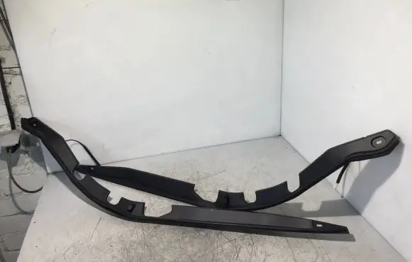 Toyota bZ4X Tailgate/boot cover trim set 
