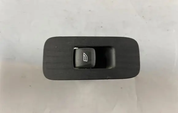 Volvo V40 Electric window control switch 31394840