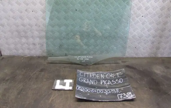 Citroen C4 Grand Picasso Sliding door window/glass 