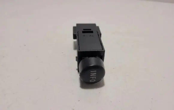 Citroen C-Crosser Other switches/knobs/shifts r2362