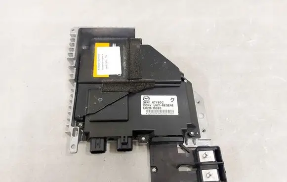 Mazda 6 Voltage converter/converter module GKK167Y60C
