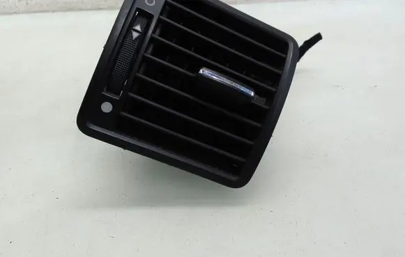 Audi A8 S8 D2 4D Dashboard side air vent grill/cover trim 4D0820902E