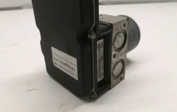 BMW 5 E60 E61 ABS Pump 0265234134 6758743