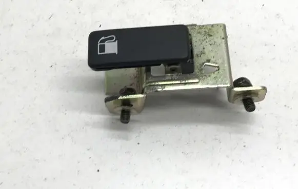 Chevrolet Epica Fuel cap release pull handle 96636656