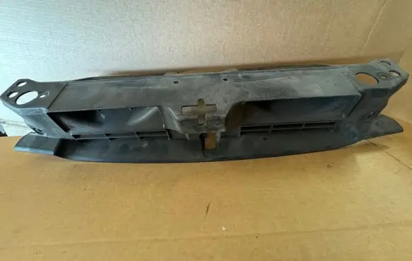 Radiator trim