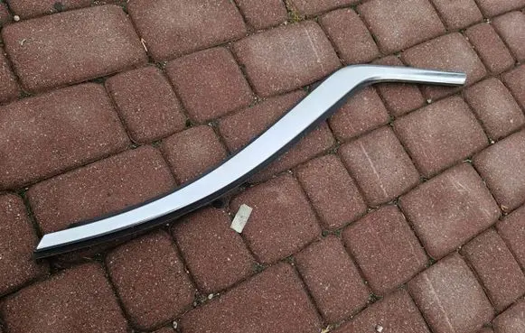 Opel Crossland X Rear side glass trim 39008051