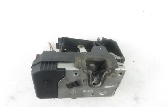 Nissan Primastar Rear door lock 91166231 8200020187