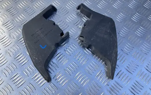 Honda Civic X Fender foam support/seal 74295-TGG-E010-M1