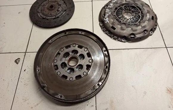 Opel Zafira B Clutch set kit 9223223 55354215