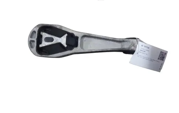 Volvo V40 Engine mount bracket