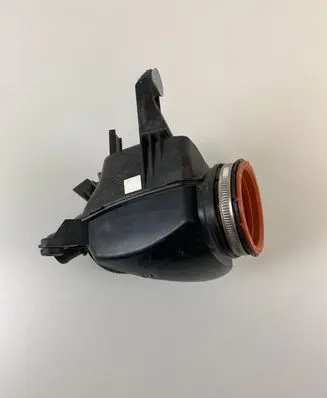 Mercedes-Benz E W213 Air intake duct part A6540901242