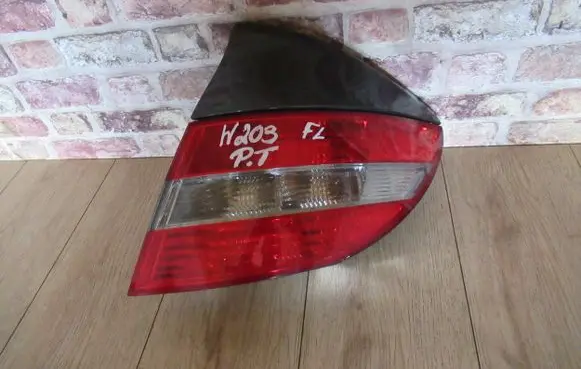 Mercedes-Benz C W203 Rear/tail lights