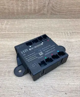 Mercedes-Benz C W204 Door control unit/module A2048702526 A2048200626