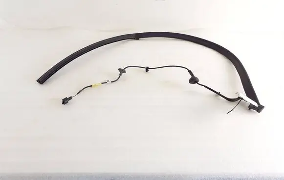 Volkswagen Sharan Rubber seal sliding door (on door) 7N0839718