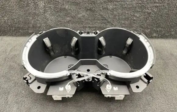 Cup holder front