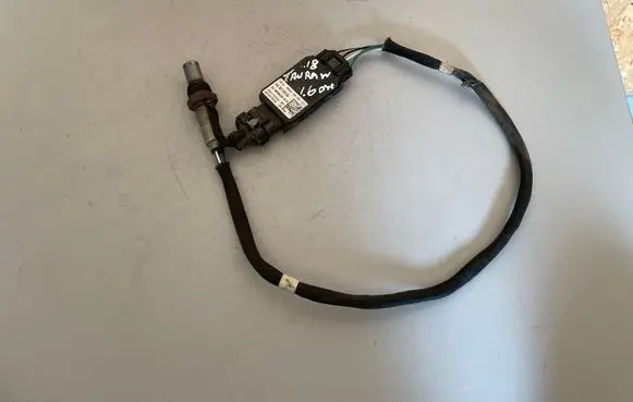 Volkswagen Touran III Lambda probe sensor 04L907805BJ
