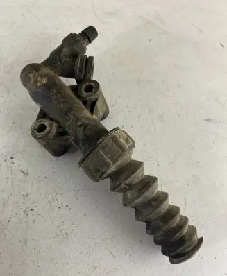 Peugeot 307 Clutch slave cylinder 