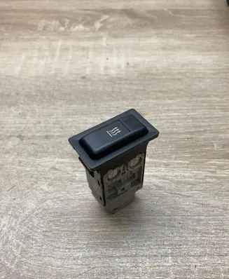 Toyota Avensis T250 Windscreen/window heater switch 153261 153337