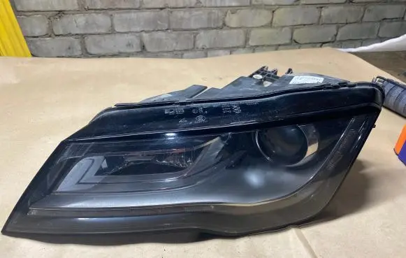 Audi A7 S7 4G Headlight/headlamp 4G8941005 LE09A6199 030125827107