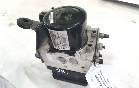 Volvo V70 ABS Pump 30681619 000404972C1 10061336881