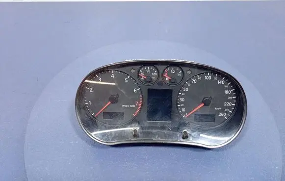 Speedometer (instrument cluster)