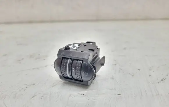 Volkswagen PASSAT B5.5 Headlight level height control switch 3B0941333C